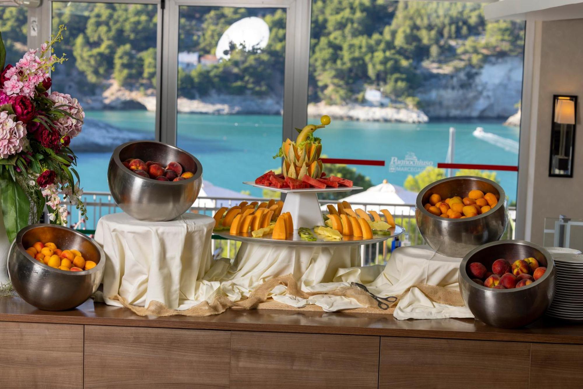 Hotel Pugnochiuso Del Faro 4*