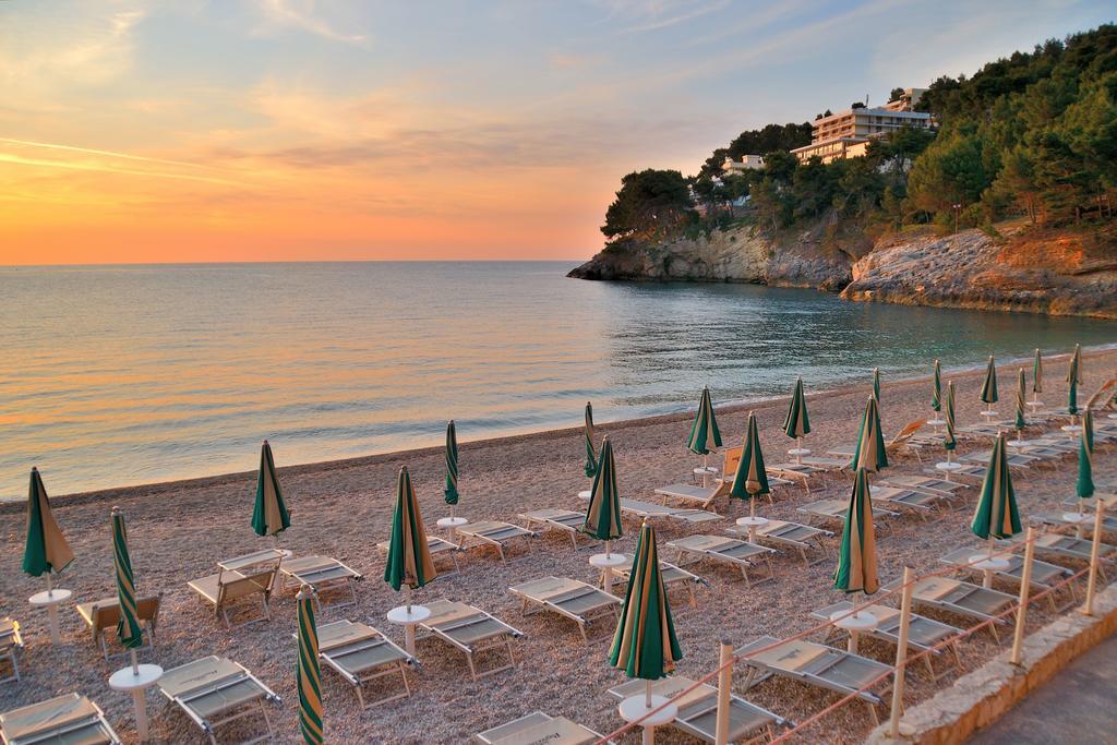 Hotel Pugnochiuso Del Faro 4*