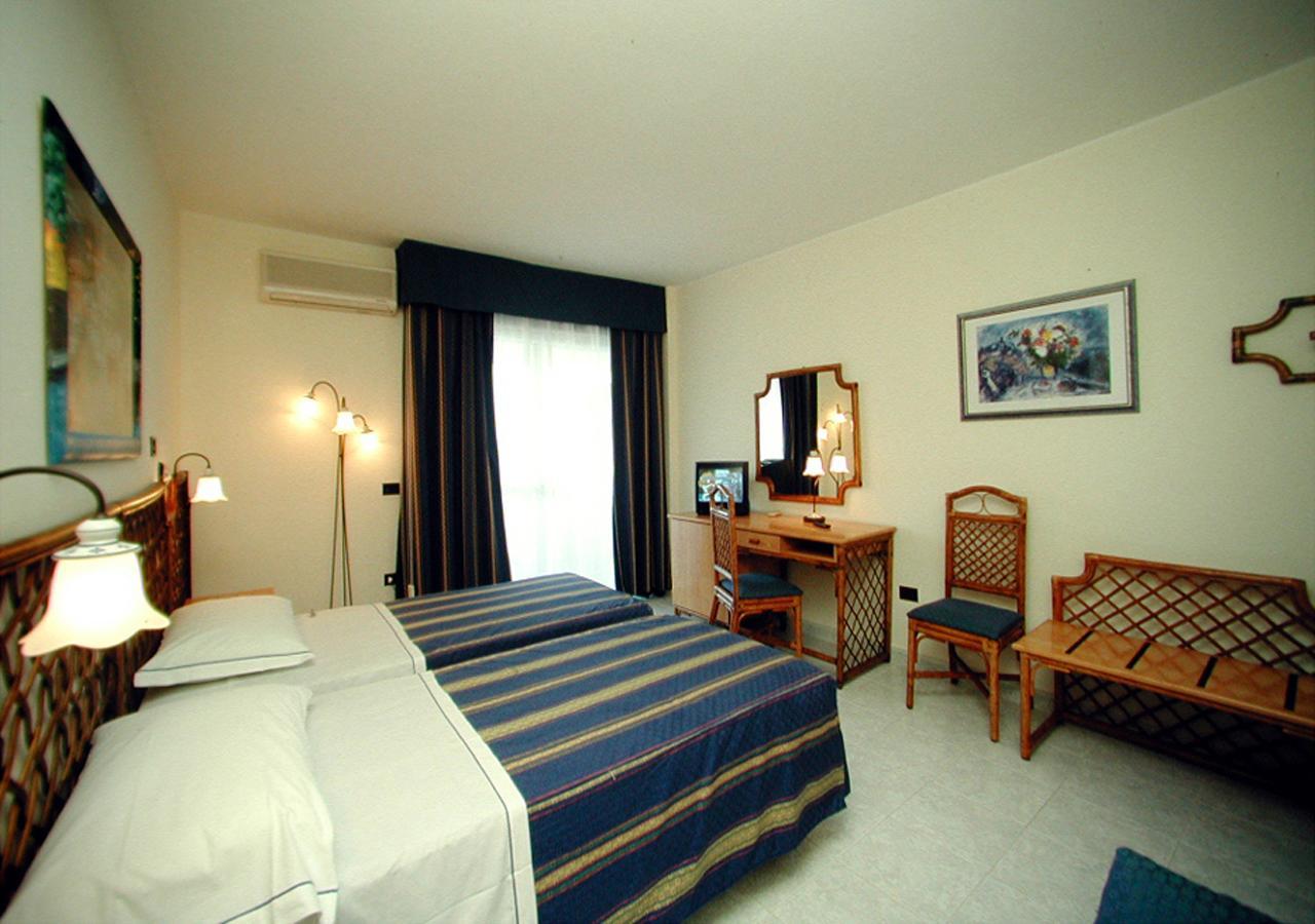 Hotel Pugnochiuso Del Faro